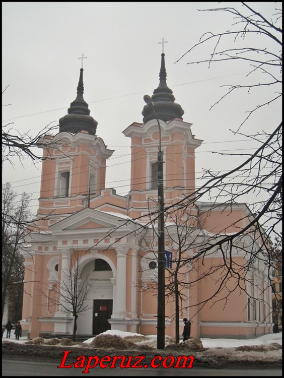 katolicheskiy kostel v velikom novgorode