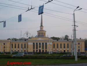 Железнодорожный вокзал — Петрозаводск, площадь Гагарина, 3