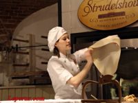Штрудель-шоу в Шёнбрунне: яблочный пирог по-австрийски