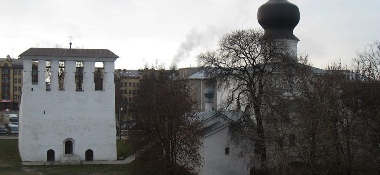 Церковь Успения с парома — Псков, Рижский проспект, 3