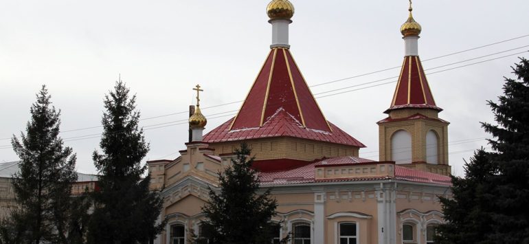 Храм Архангела Михаила — Аткарск, улица Советская, 84