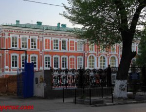 Первое мужское реальное училище (Гимназия №1) — Саратов, улица Мичурина, 88