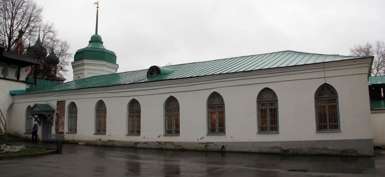 Хозяйственный корпус — Спасо-Преображенский монастырь в Ярославле