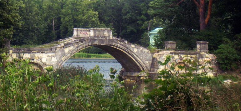 Горбатый мост — Дворцовый парк, Гатчина