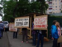 Жители Владивостока протестуют против строительства у памятника архитектуры