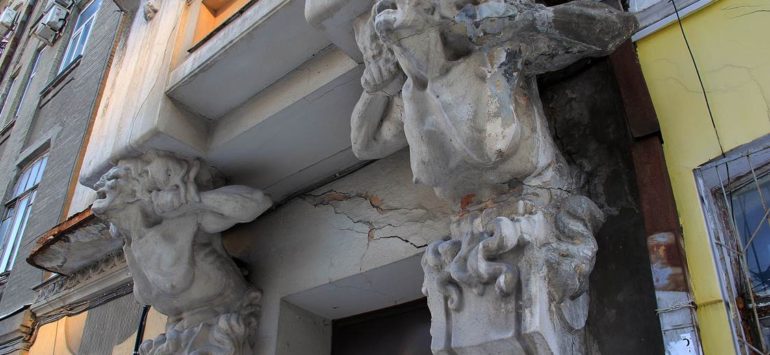 Экспедиция в заброшенный памятник архитектуры в Саратове