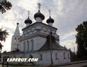 Церковь Всемилостивого Спаса — Белозерск, улица Дзержинского, 8