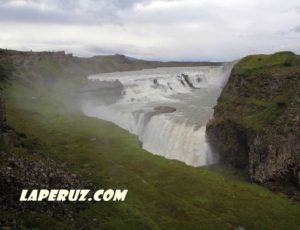 Гульфосс — двухступенчатый водопад в Исландии