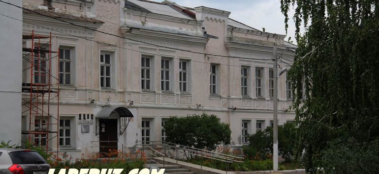 Центр дополнительного образования «Радуга» — Вольск, улица Струина, 2