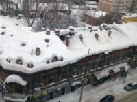 Крыша саратовского памятника архитектуры рухнула под тяжестью снега