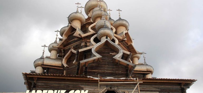 На Кижах закончилась реставрация Преображенской церкви