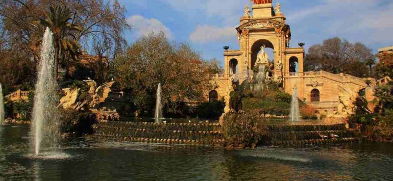 Парк Цитадели: парламент Каталонии, каскадный фонтан и зоопарк Барселоны