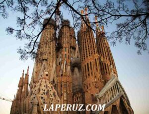 Собор Святого Семейства (Sagrada Familia) — Барселона, Mallorca, 401
