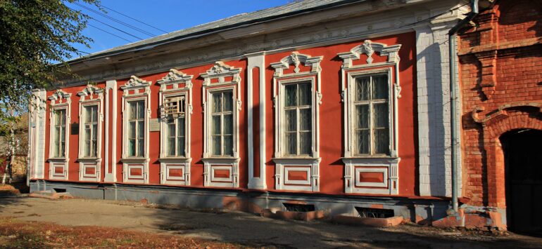 Дом, где находился Совет городских комиссаров — Балаково, улица Советская, 70